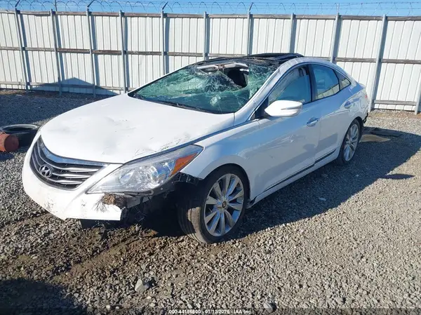 KMHFH4JG9GA559729 2016 HYUNDAI AZERA - Image 2