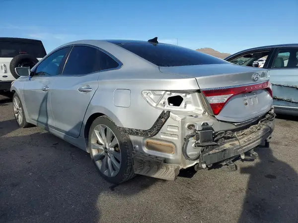 KMHFH4JGXGA532832 2016 HYUNDAI AZERA - Image 2