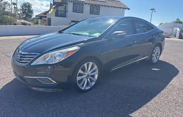 KMHFH4JGXHA579084 2017 HYUNDAI AZERA - Image 2