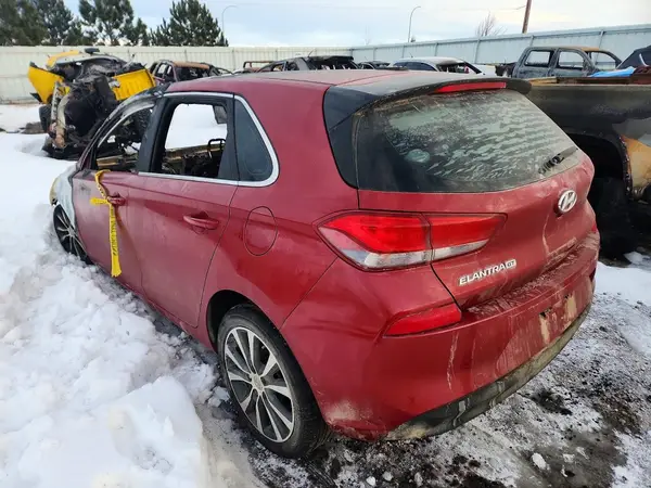 KMHH35LE0JU013268 2018 HYUNDAI ELANTRA - Image 2