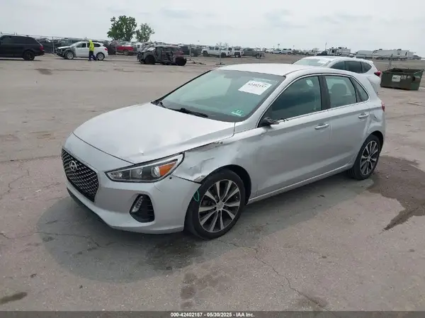 KMHH35LE0JU019118 2018 HYUNDAI ELANTRA - Image 2