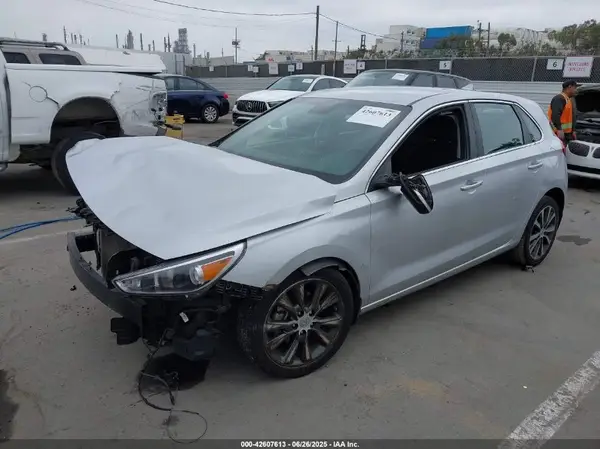 KMHH35LE0JU024108 2018 HYUNDAI ELANTRA - Image 2