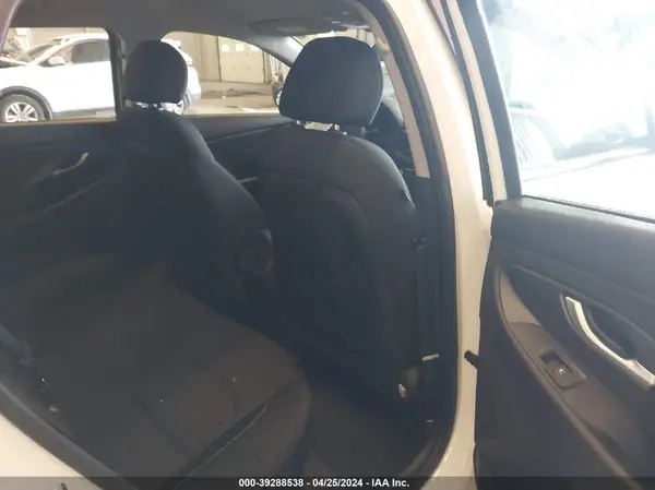 KMHH35LE0JU029275 2018 HYUNDAI ELANTRA - Image 8