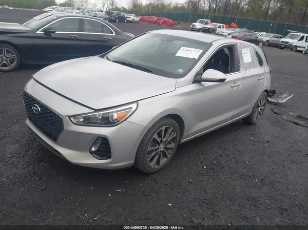 KMHH35LE0JU059022 2018 HYUNDAI ELANTRA - Image 2
