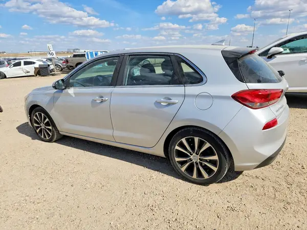 KMHH35LE0JU067055 2018 HYUNDAI ELANTRA - Image 2