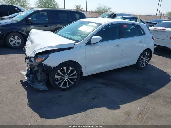 KMHH35LE0KU118331 2019 HYUNDAI ELANTRA - Image 2