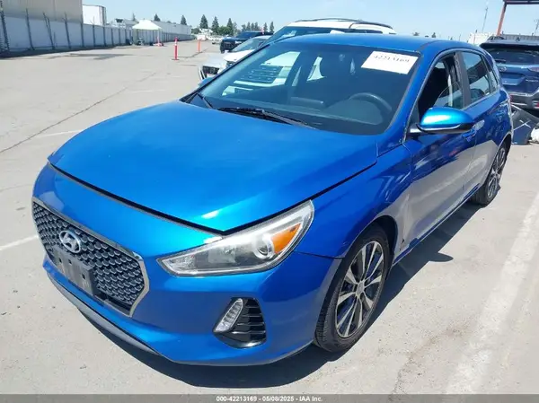 KMHH35LE1JU011982 2018 HYUNDAI ELANTRA - Image 2
