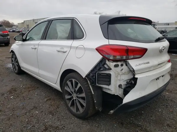 KMHH35LE1JU012047 2018 HYUNDAI ELANTRA - Image 2