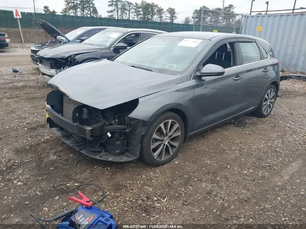 KMHH35LE1JU018754 2018 HYUNDAI ELANTRA - Image 2