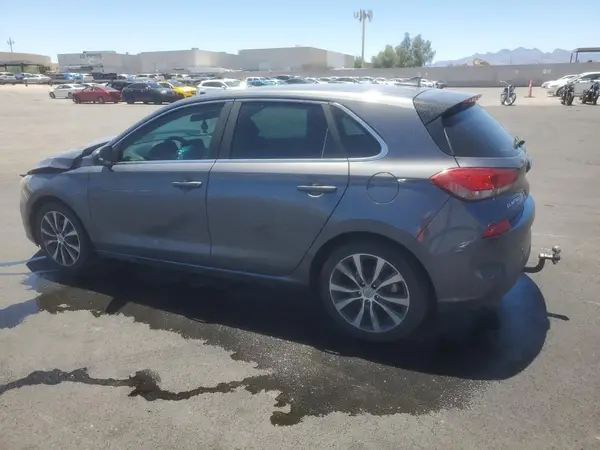 KMHH35LE1JU021640 2018 HYUNDAI ELANTRA - Image 2