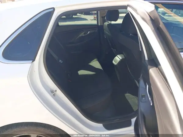 KMHH35LE1JU029933 2018 HYUNDAI ELANTRA - Image 8