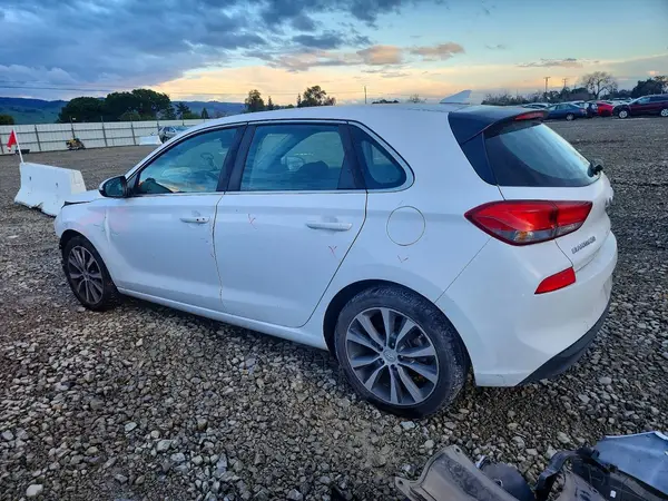 KMHH35LE1JU036140 2018 HYUNDAI ELANTRA - Image 2
