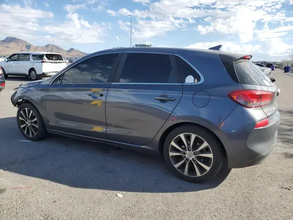 KMHH35LE1JU069607 2018 HYUNDAI ELANTRA - Image 2