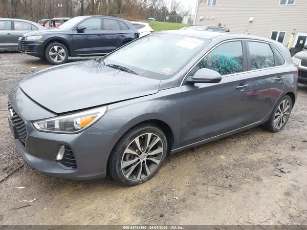 KMHH35LE1JU070966 2018 HYUNDAI ELANTRA - Image 2
