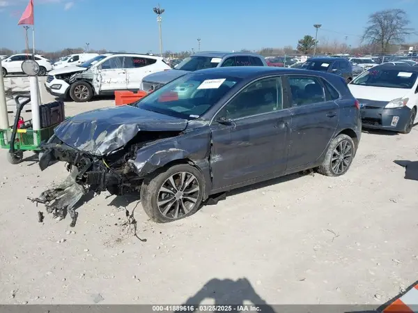 KMHH35LE1JU074547 2018 HYUNDAI ELANTRA - Image 2