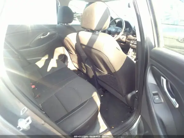 KMHH35LE1JU075424 2018 HYUNDAI ELANTRA - Image 8