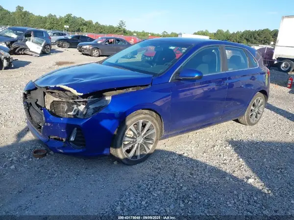 KMHH35LE1KU099076 2019 HYUNDAI ELANTRA - Image 2