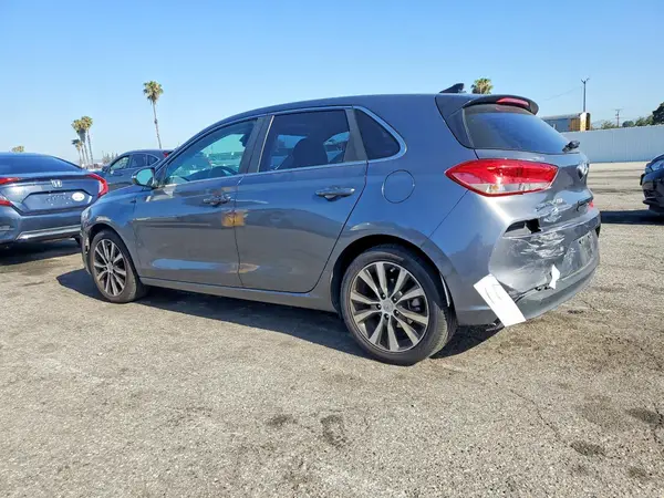 KMHH35LE1KU109993 2019 HYUNDAI ELANTRA - Image 2