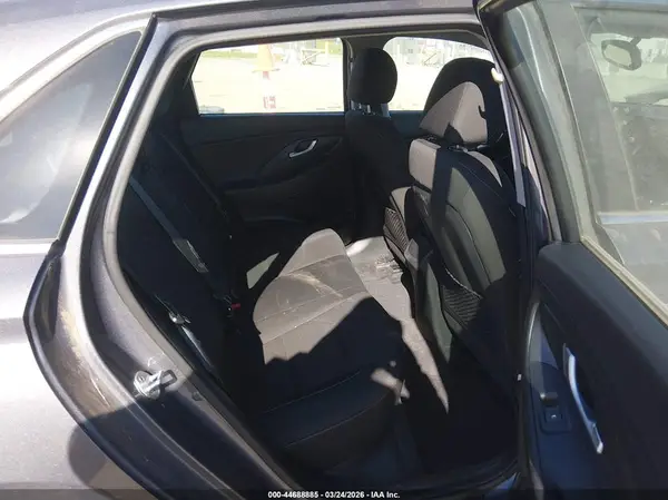 KMHH35LE1KU114076 2019 HYUNDAI ELANTRA - Image 8
