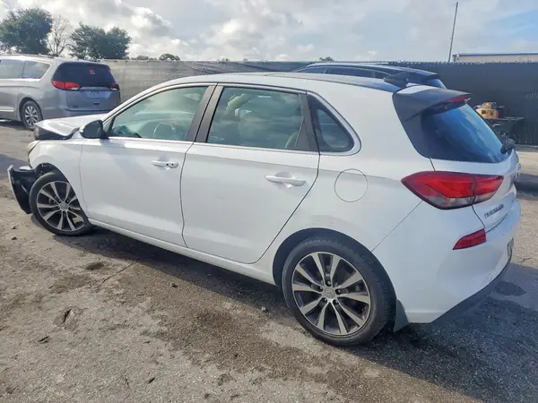 KMHH35LE1KU118516 2019 HYUNDAI ELANTRA - Image 2