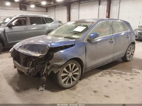 KMHH35LE1LU137794 2020 HYUNDAI ELANTRA - Image 2