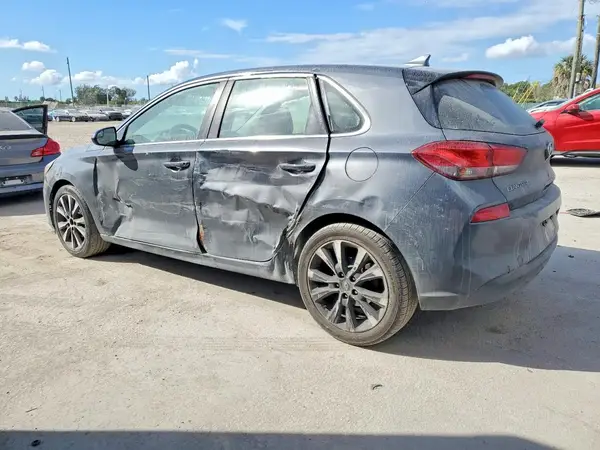 KMHH35LE2JU009951 2018 HYUNDAI ELANTRA - Image 2
