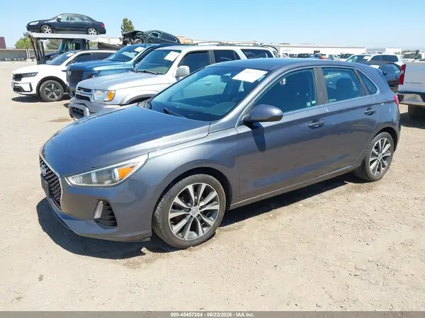 KMHH35LE2JU013448 2018 HYUNDAI ELANTRA - Image 2