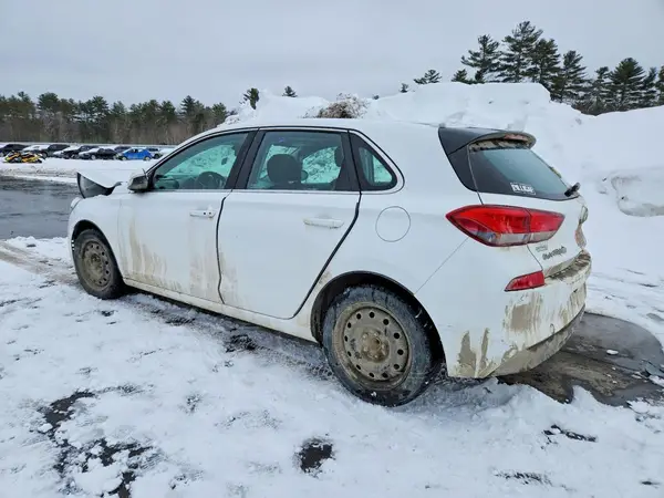 KMHH35LE2JU013739 2018 HYUNDAI ELANTRA - Image 2