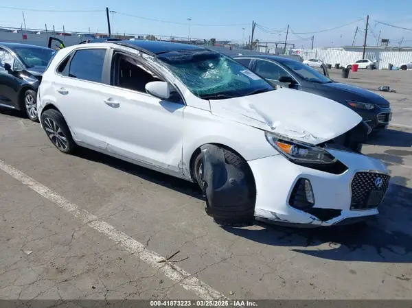 KMHH35LE2JU017127 2018 HYUNDAI ELANTRA - Image 1