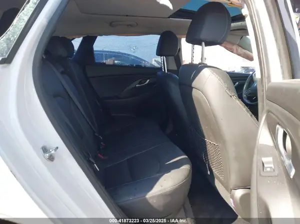 KMHH35LE2JU017127 2018 HYUNDAI ELANTRA - Image 8