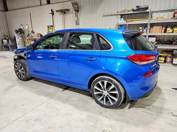 KMHH35LE2JU021565 2018 HYUNDAI ELANTRA - Image 2