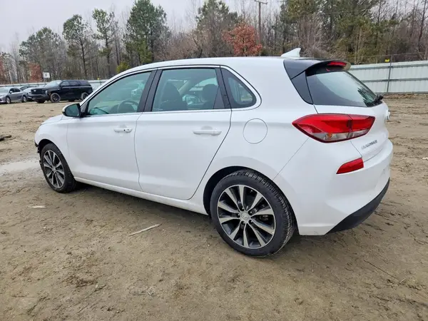 KMHH35LE2JU021582 2018 HYUNDAI ELANTRA - Image 2
