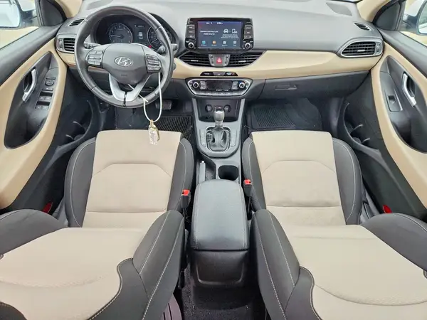 KMHH35LE2JU021582 2018 HYUNDAI ELANTRA - Image 8