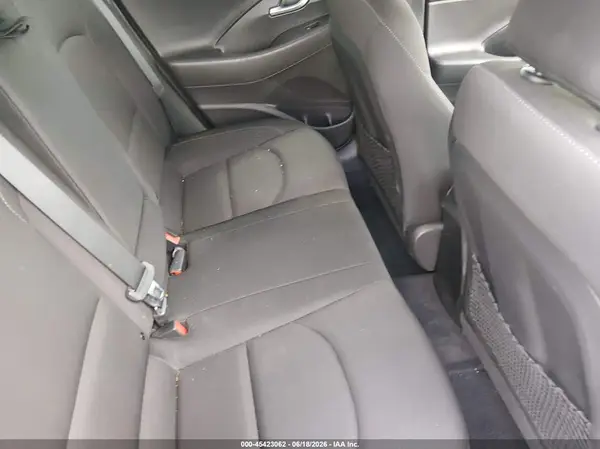 KMHH35LE2JU022201 2018 HYUNDAI ELANTRA - Image 8