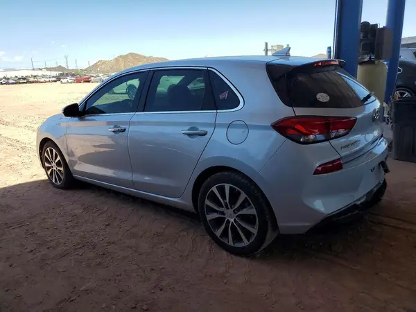 KMHH35LE2JU024112 2018 HYUNDAI ELANTRA - Image 2