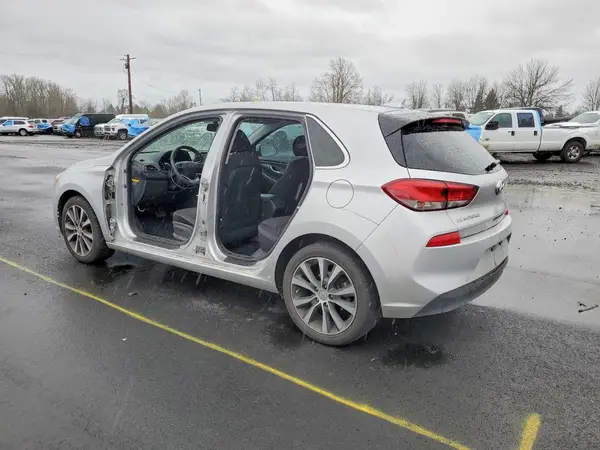 KMHH35LE2JU026023 2018 HYUNDAI ELANTRA - Image 2