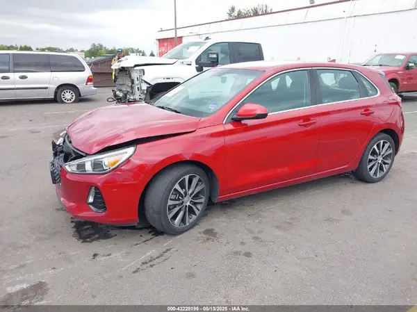 KMHH35LE2JU027964 2018 HYUNDAI ELANTRA - Image 2