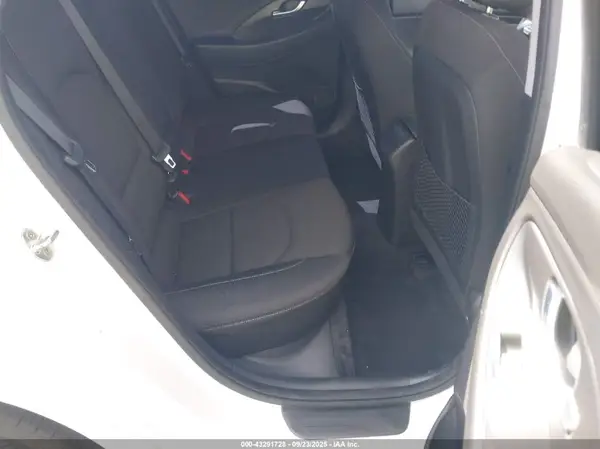 KMHH35LE2JU068546 2018 HYUNDAI ELANTRA - Image 8