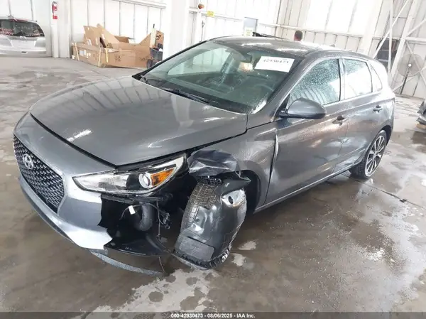 KMHH35LE2JU074881 2018 HYUNDAI ELANTRA - Image 2