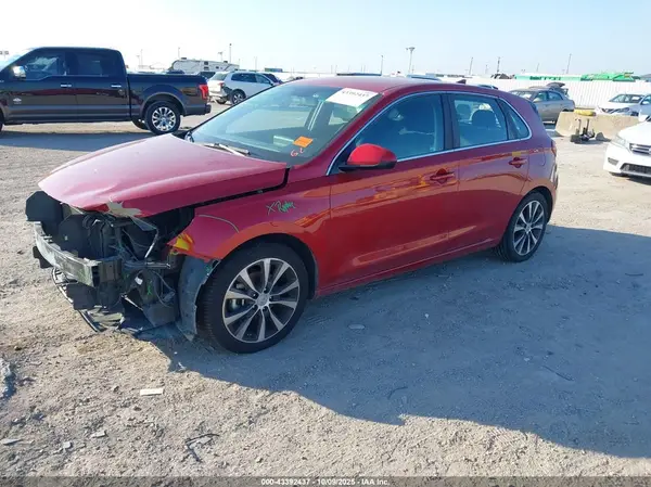 KMHH35LE2KU089415 2019 HYUNDAI ELANTRA - Image 2