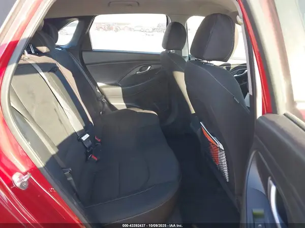 KMHH35LE2KU089415 2019 HYUNDAI ELANTRA - Image 8