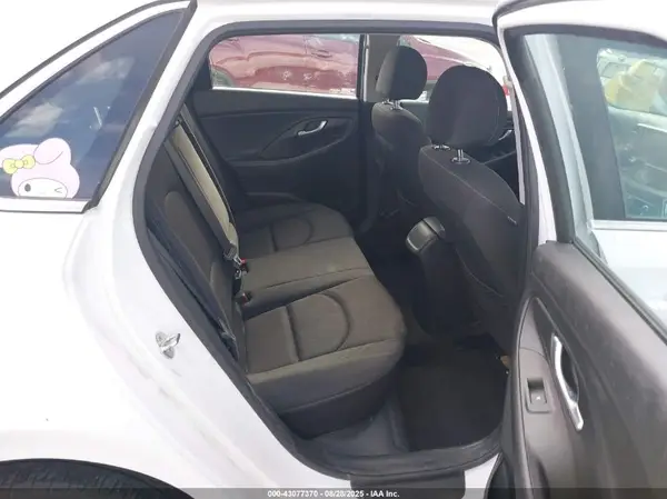 KMHH35LE2KU099247 2019 HYUNDAI ELANTRA - Image 8