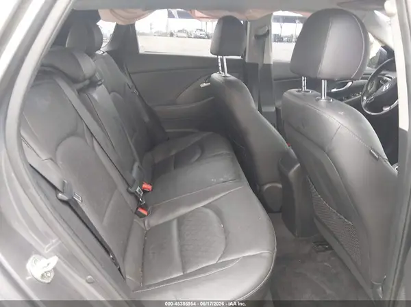 KMHH35LE2KU106570 2019 HYUNDAI ELANTRA - Image 8