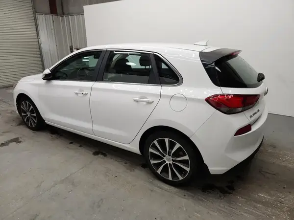 KMHH35LE3JU011594 2018 HYUNDAI ELANTRA - Image 2