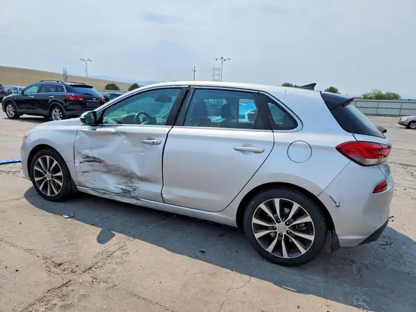 KMHH35LE3JU015905 2018 HYUNDAI ELANTRA - Image 2
