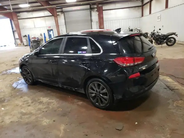 KMHH35LE3JU025138 2018 HYUNDAI ELANTRA - Image 2