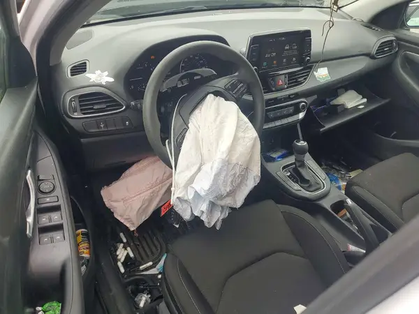 KMHH35LE3JU028976 2018 HYUNDAI ELANTRA - Image 8