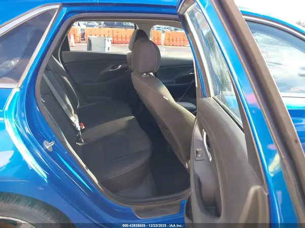KMHH35LE3JU032929 2018 HYUNDAI ELANTRA - Image 8