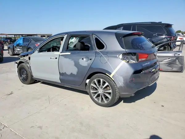 KMHH35LE3JU043557 2018 HYUNDAI ELANTRA - Image 2