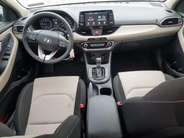 KMHH35LE3JU068670 2018 HYUNDAI ELANTRA - Image 8